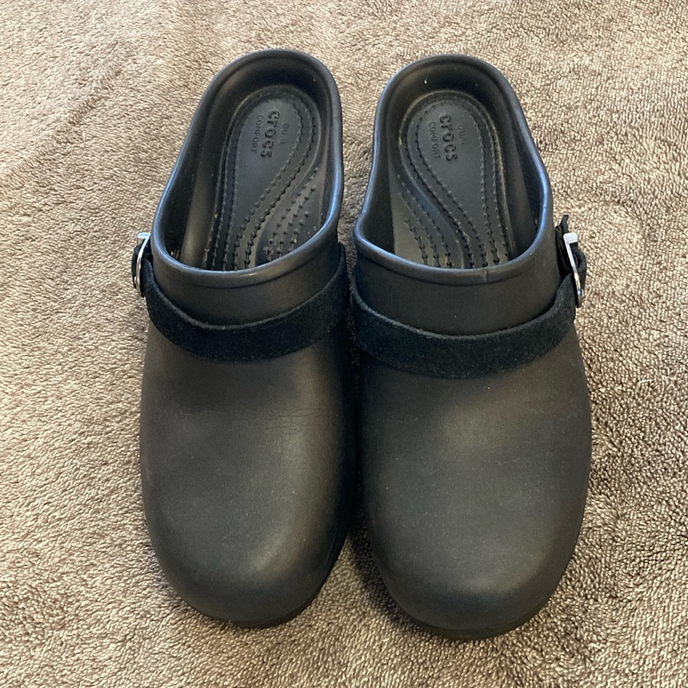 Like New Black Crocs Clogs Size 8W